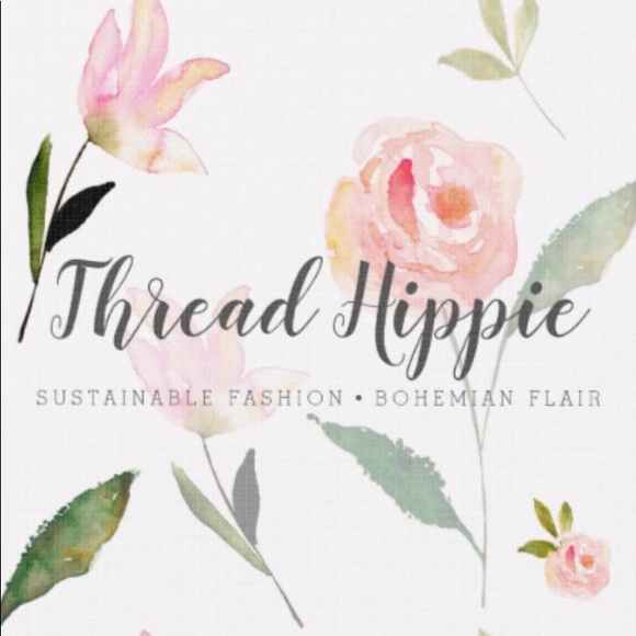 + B O O K M A R K • MY • CLOSET + - Picture 1 of 3